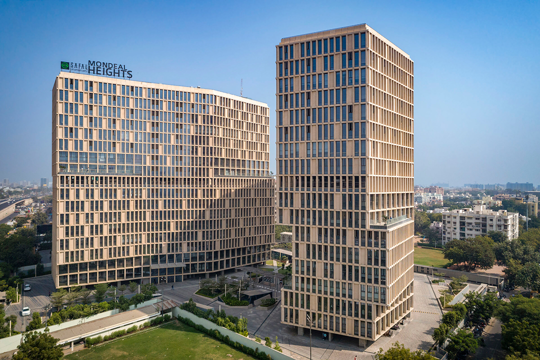 Iovista Office in Mondeal Height India